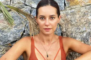 Fotoşop etmək istədi, gülünc hala düşdü