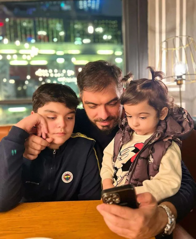 Yaşar övladları ilə