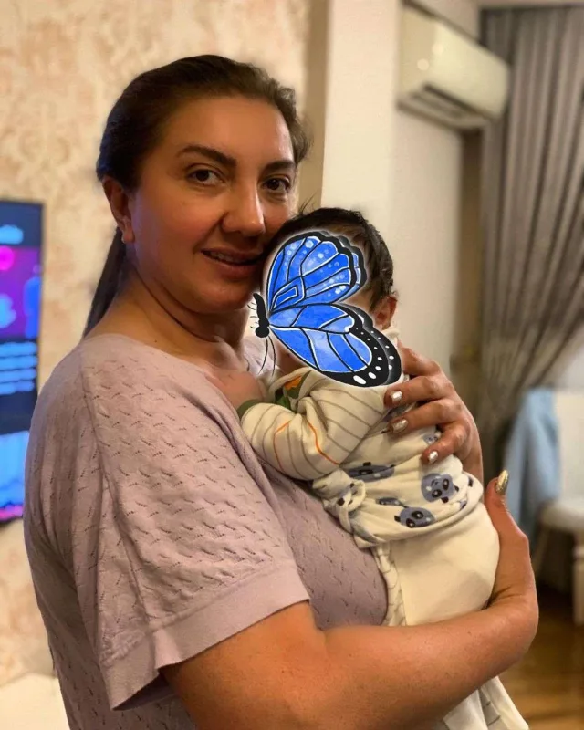 Nazilə nəvəsini sünnət etdirdi