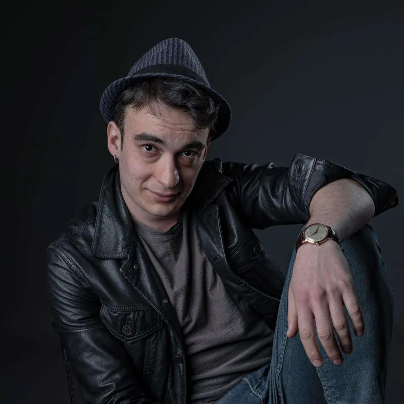 Qəzadan sonra ilk dəfə səhnəyə çıxacaq