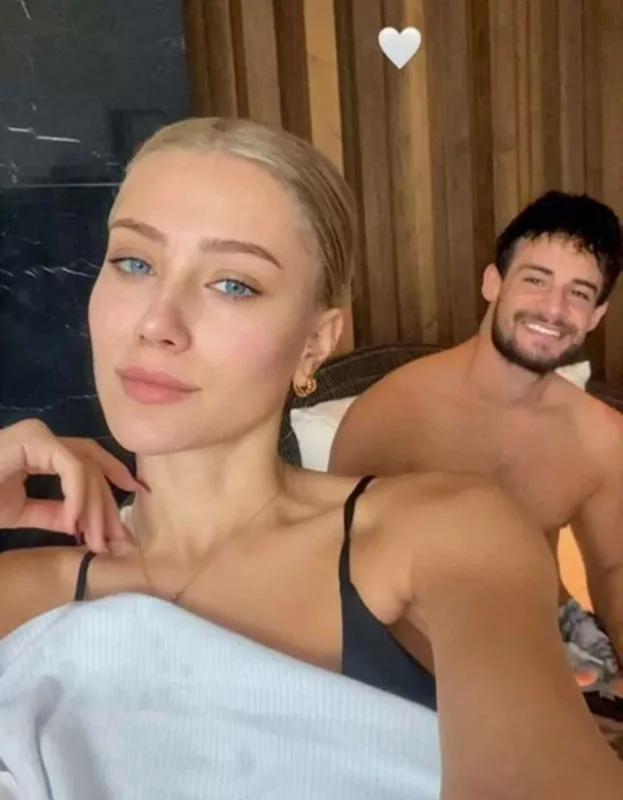 “Aşk-ı memnu”nun ulduzu keçmiş sevgilisini döydü