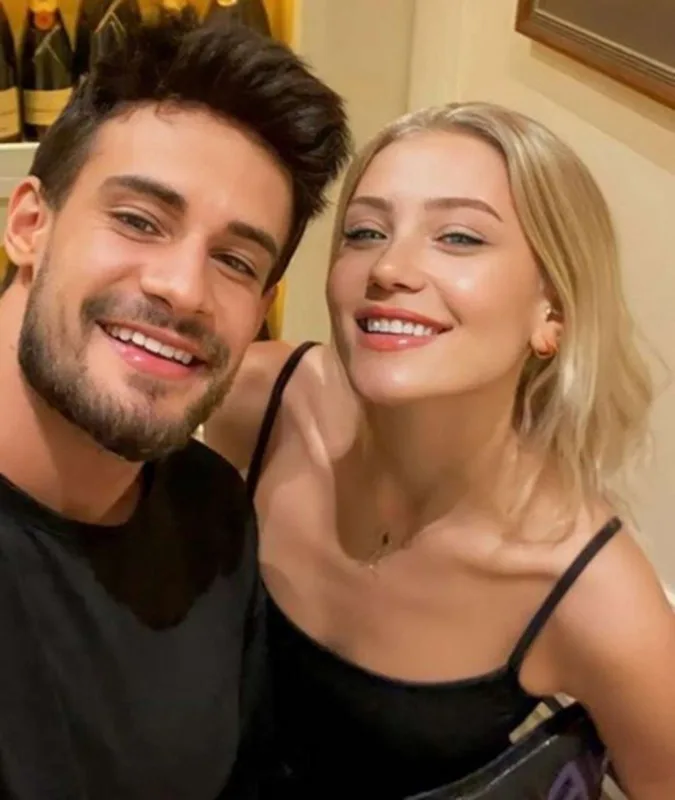 “Aşk-ı memnu”nun ulduzu keçmiş sevgilisini döydü