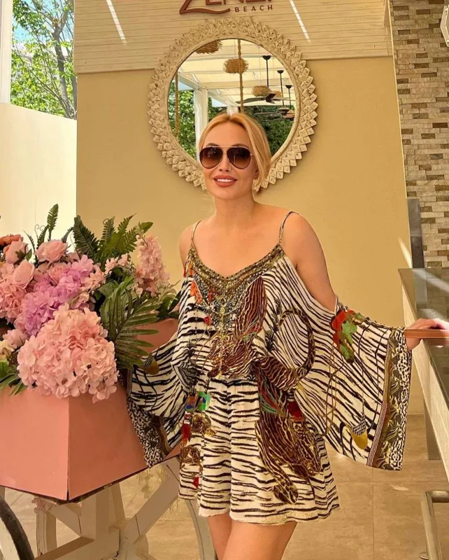 Nuranın Dubay gəzintisi