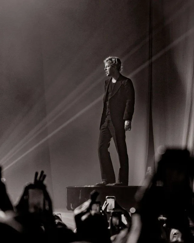 Tom Odell Bakıya gəlir