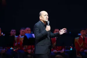 “Məni efirdən qaçıran internetdir”