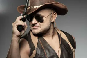 Miri Yusif kovboy stilində