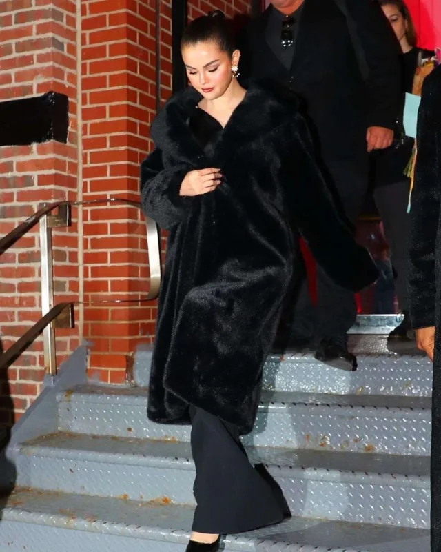 100 influenseri bir araya yığdı