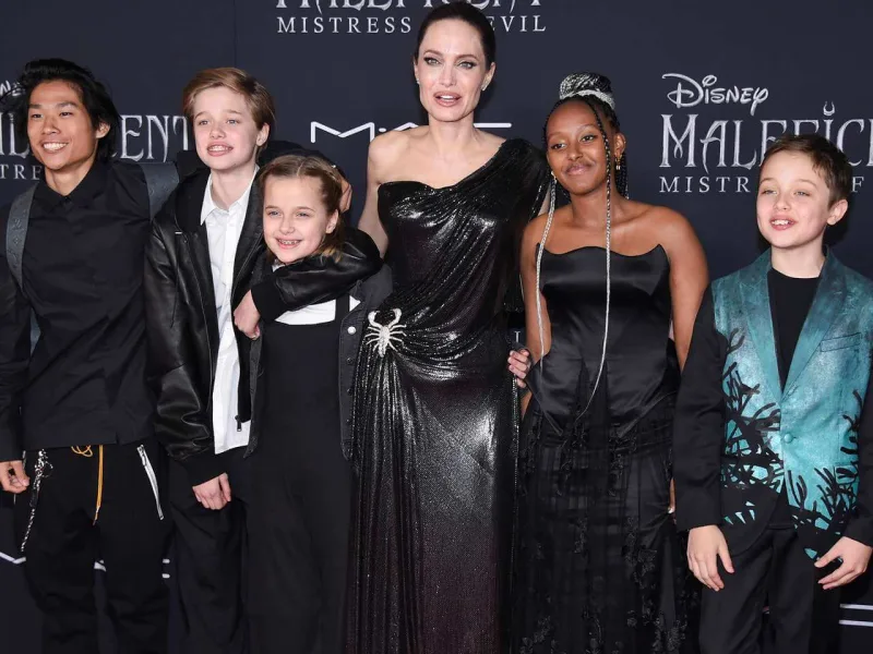 Coli qızlarına nə üçün köhnə paltarını geyindirir?