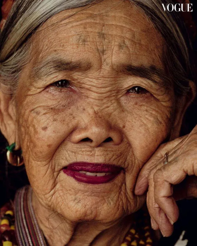 106 yaşlı döymə ustası “Vogue”nin siması oldu