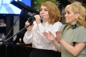 Bacılardan evdə növbəli iş rejimi