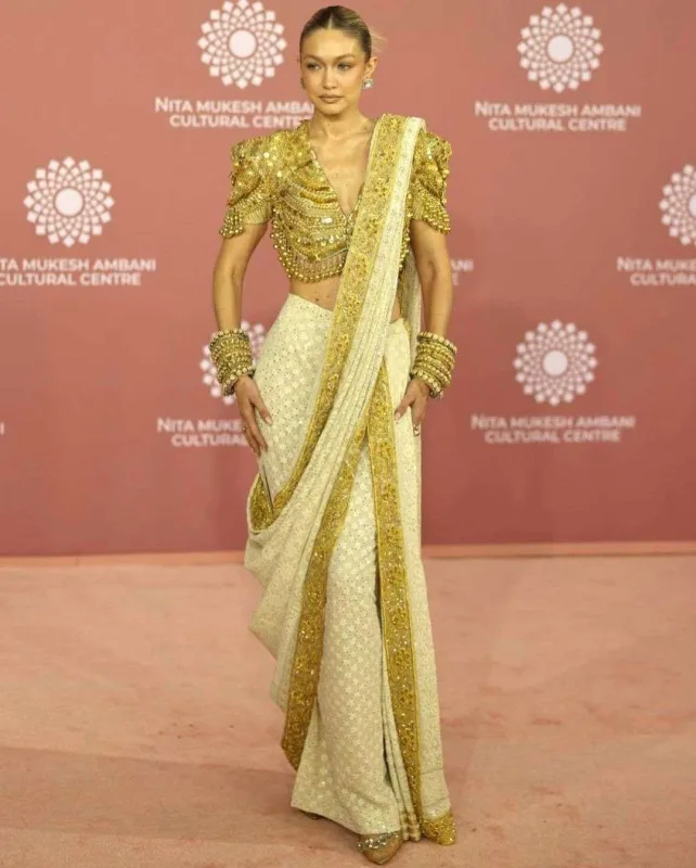 Hindistanda təntənəli açılış