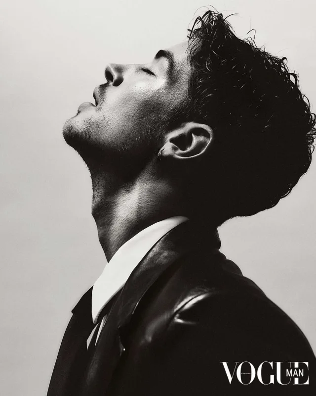 “Elite”in ulduzu kamera qarşısında