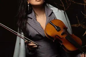 “Özünə xəyanət edən birindən sədaqət gözləməyin”