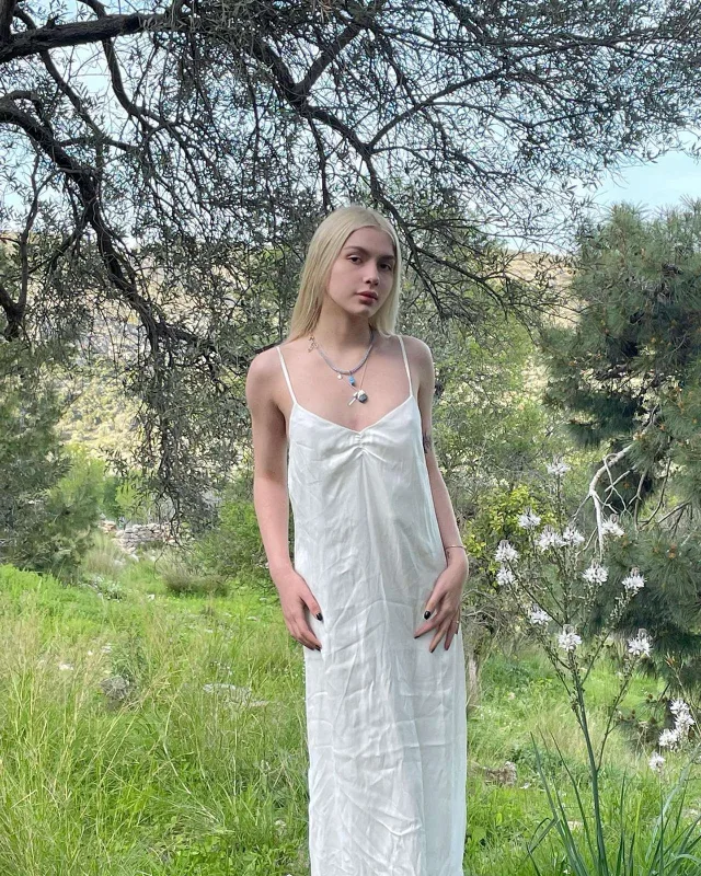 Aleynanın fotosu müzakirə yaratdı