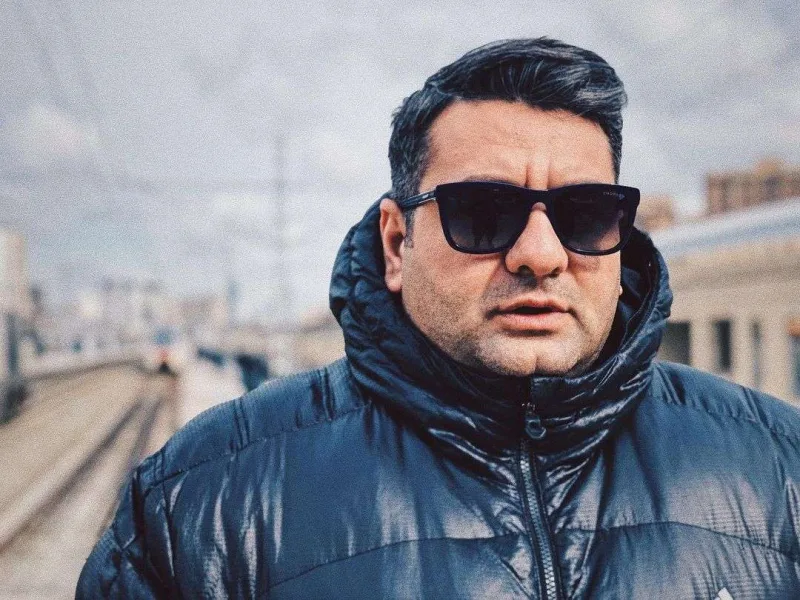 Elcan yenidən aparıcılığa başlayır