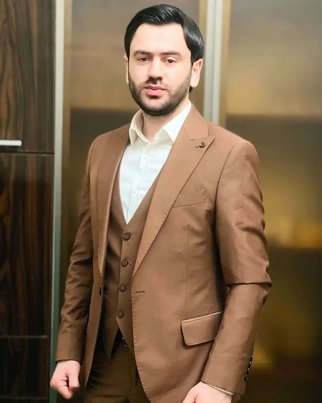 Üzeyirin yutub kanalı milyardı keçdi