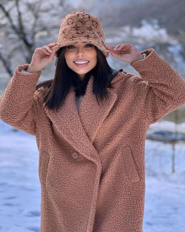 Azərbaycanlı aktrisa 48 minlik maşın aldı