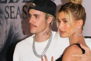 Bu dəfə bir-birinə uyğun geyindilər