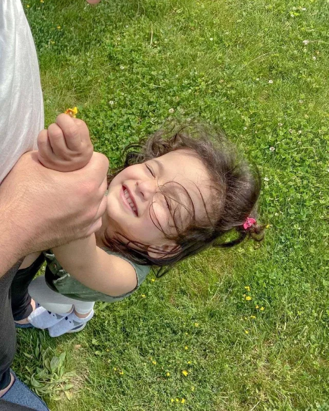 Yıxılıb barmağını sındırdı