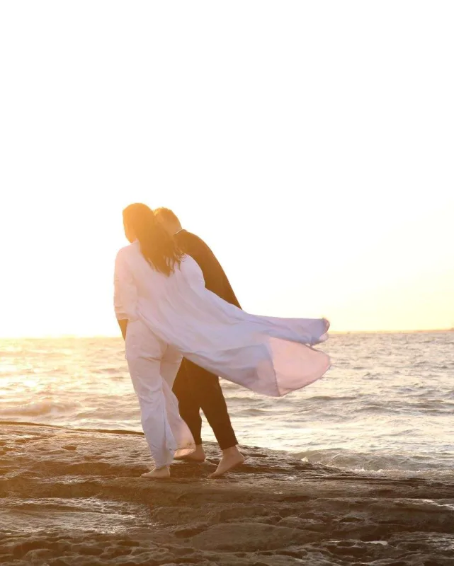 Murad həyat yoldaşını paylaşdı