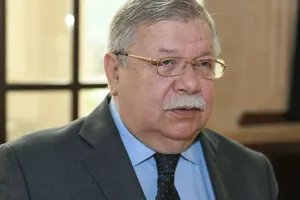 Azər Paşa Nemətovla vidanın vaxtı dəyişdirildi