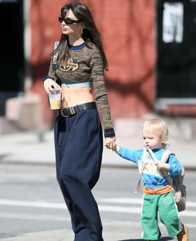 Emili oğlu ilə Nyu-York küçələrində