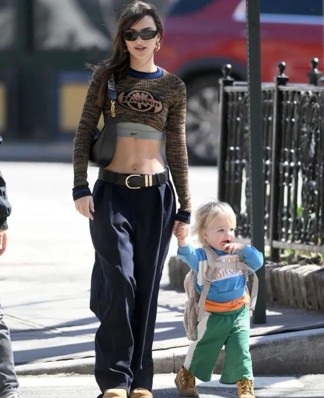 Emili oğlu ilə Nyu-York küçələrində