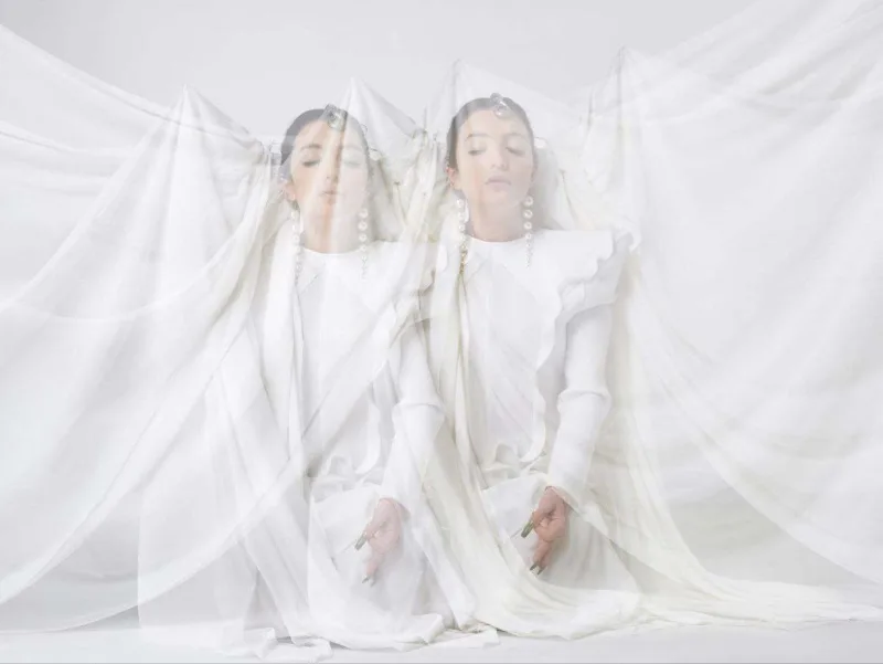 Dilarə ağa büründü