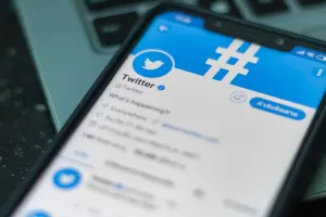 Məşhurlar ödəniş etməsə, “mavi tik” geri alınacaq