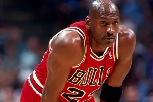 Ayaqqabısı 2,2 milyon dollara satıldı