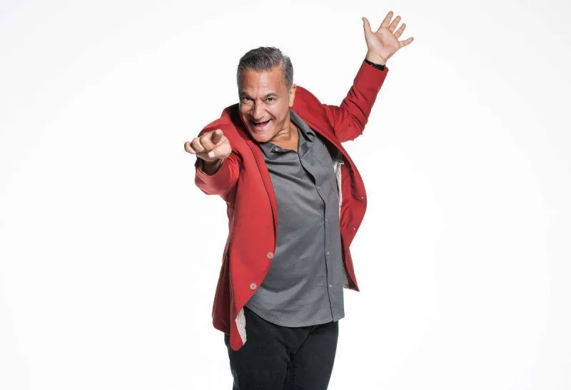 66 yaşlı aktyor Aleyna ilə öpüşmək istəyir