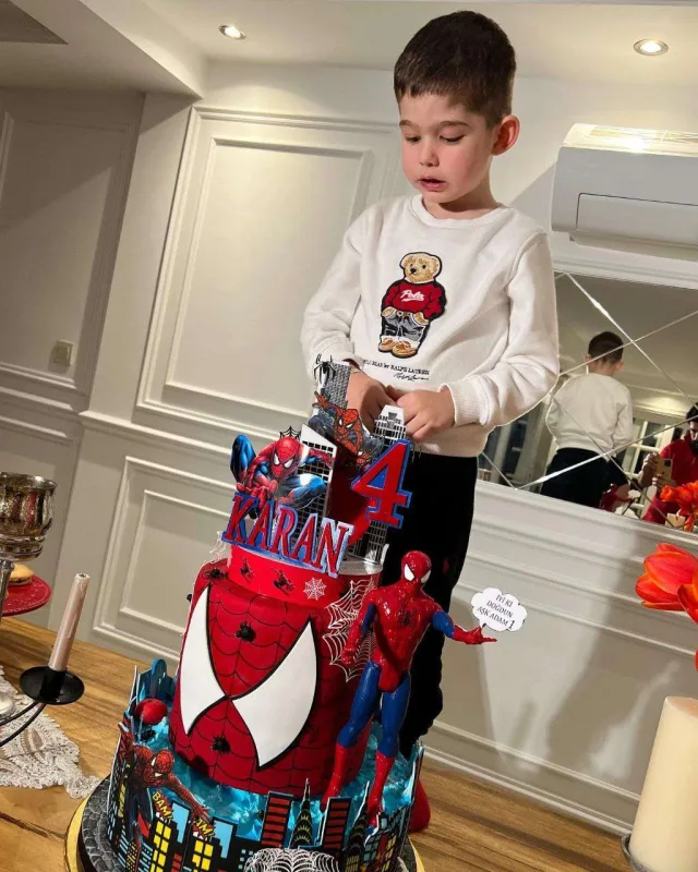 Fahriye və Burakın oğlu 4 yaşında