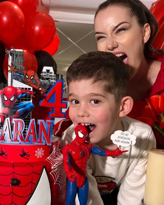 Fahriye və Burakın oğlu 4 yaşında