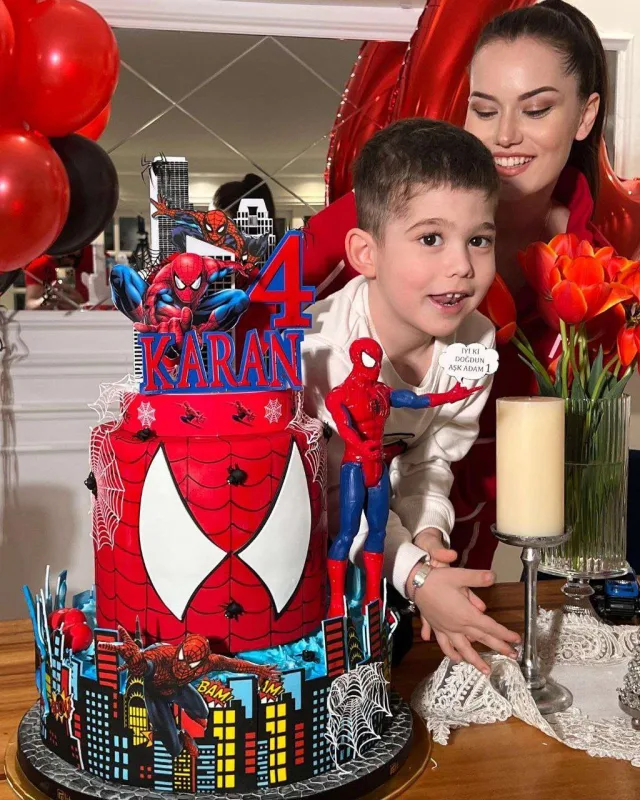 Fahriye və Burakın oğlu 4 yaşında