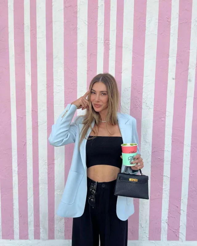 Şeyma toyuna 15 nəfər çağıracaq