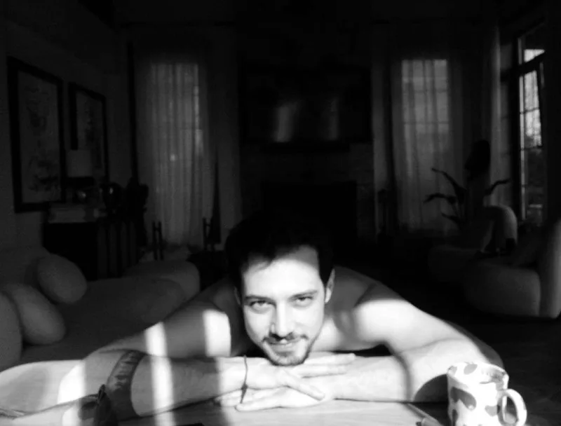 Afradan sonra Merti də sildi