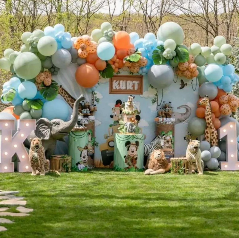 Kıvançın oğlu 1 yaşında!