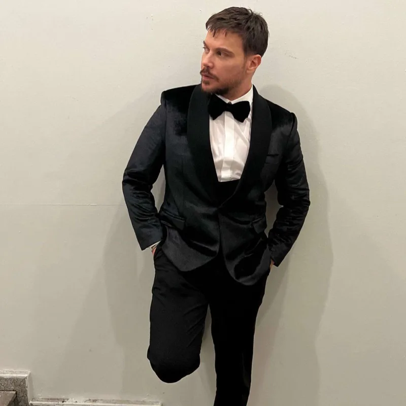 Dini nikahlı 4 xanımı var imiş