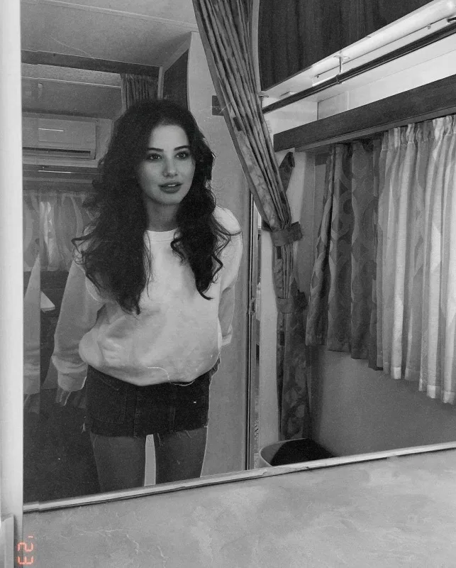 “Bihter”in Nihalindən ilk foto