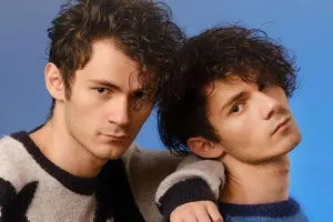 Qardaşlar bu dəfə Londonda səhnə aldılar