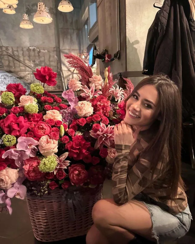 Samirə doğum günündən fotolar paylaşdı