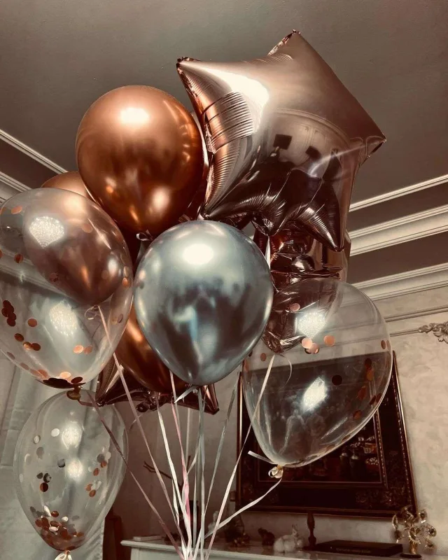 Samirə doğum günündən fotolar paylaşdı