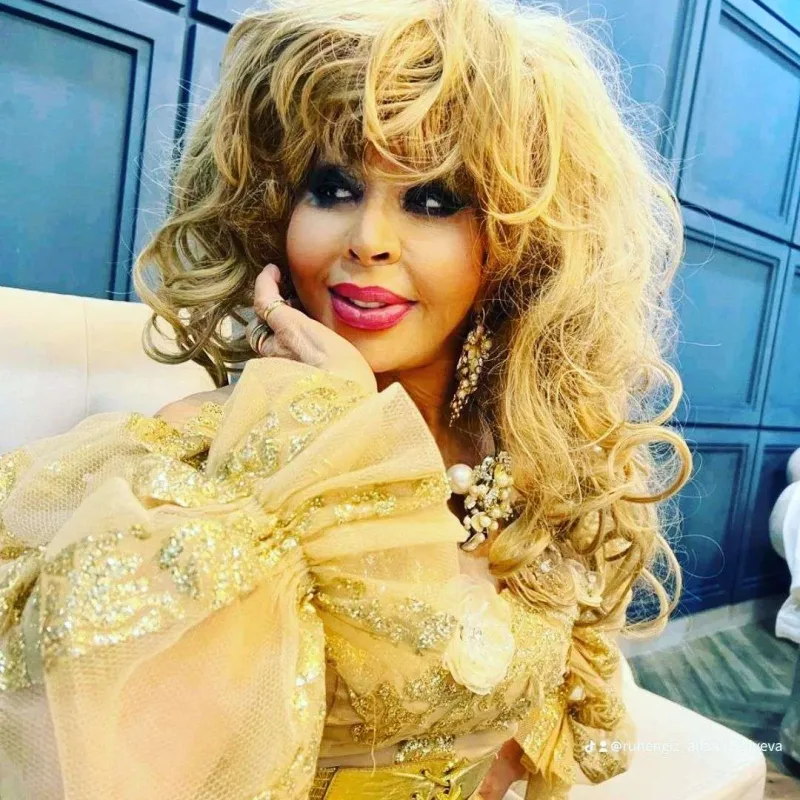 Ruhəngiz Allahverdiyeva ev aldı