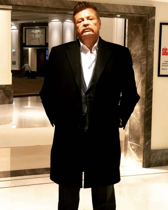 Serenayın 850 minlik qonorarına etiraz!