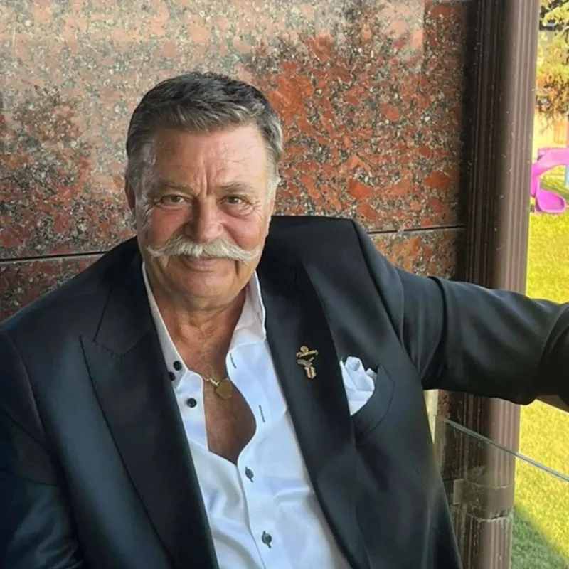 Serenayın 850 minlik qonorarına etiraz!