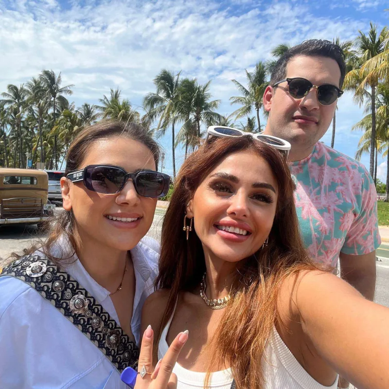 Günel Mayamidə pozalar verdi