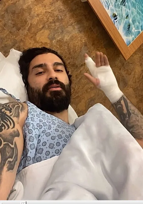 İbrahim əməliyyat olundu