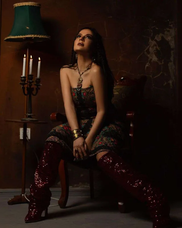 Natavan Həbibidən fərqli şəkillər