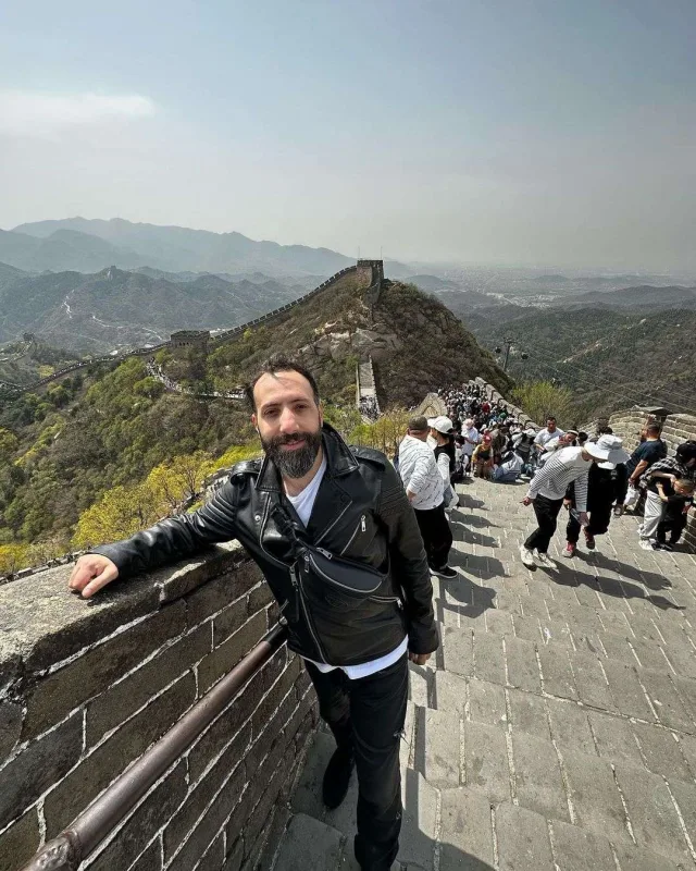 Xalq artisti Çin səddində