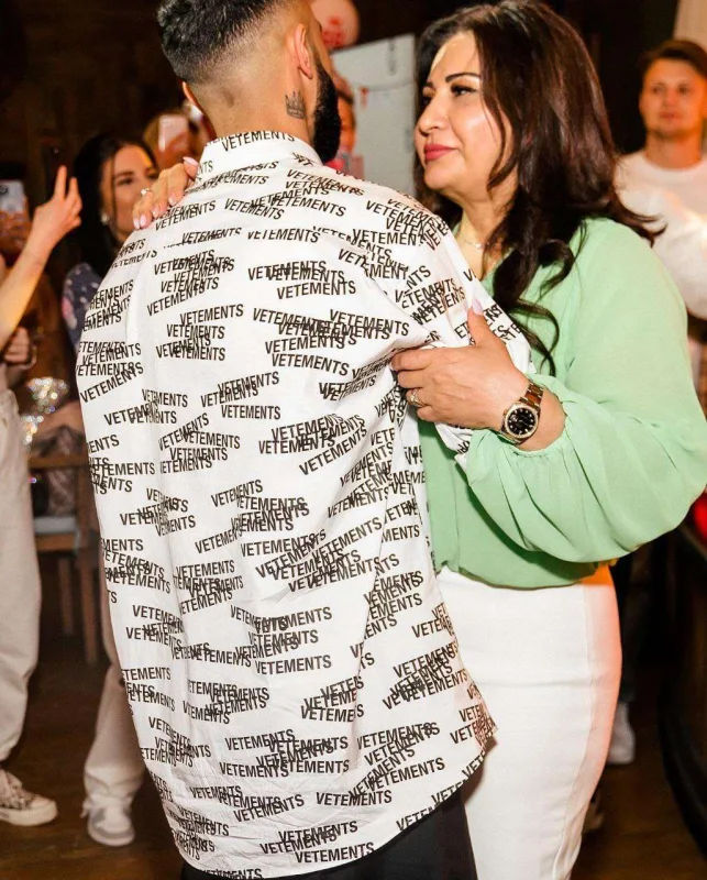 Anası ilə xalası 12 ildən sonra barışdı